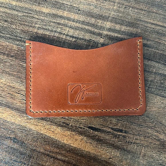 Minimalist Leather Card Holder/Wallet - Picture 3 of 5